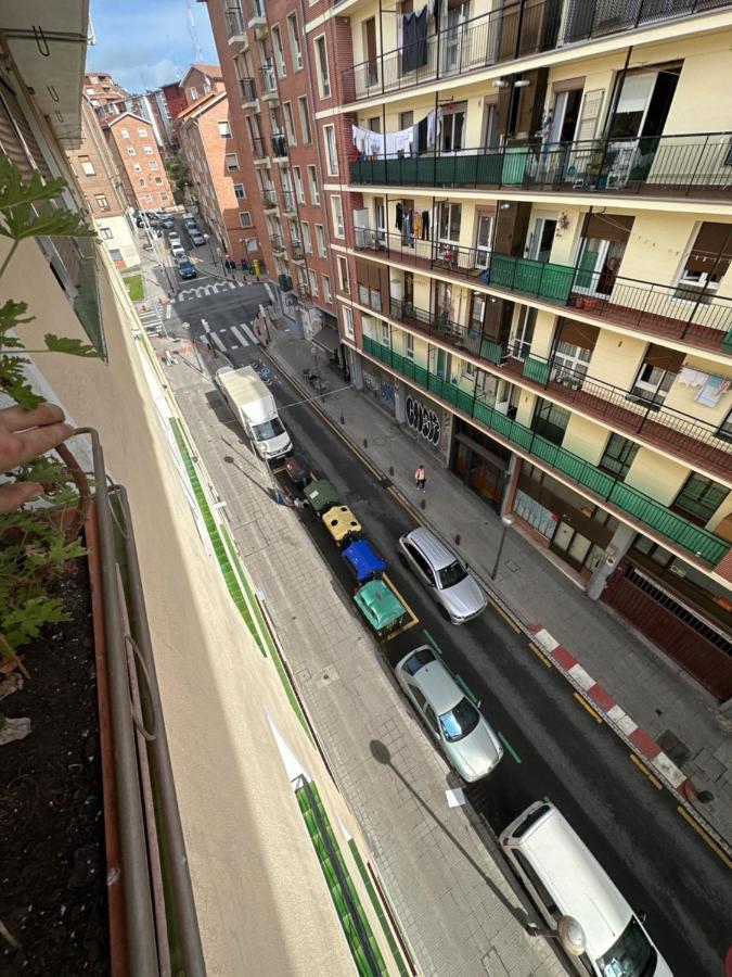 Habitacion En Casa Particular Apartment Bilbao Exterior foto